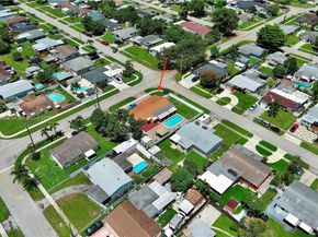 7490 Buchanan St, Hollywood FL 33024