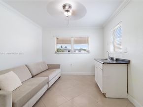 7490 Buchanan St, Hollywood FL 33024