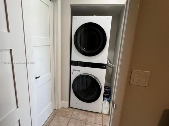 13766 SW 147th Cir Ln 120, Miami FL 33186