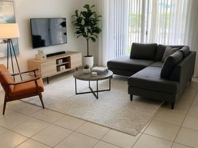 620 SW 111th Ave 104, Pembroke Pines FL 33025