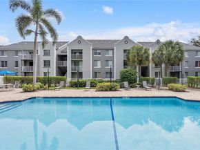 620 SW 111th Ave 104, Pembroke Pines FL 33025