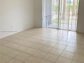 620 SW 111th Ave 104, Pembroke Pines FL 33025
