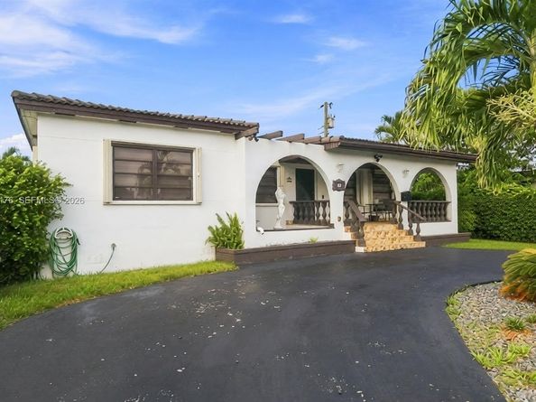 30 E 36th St, Hialeah FL 33013