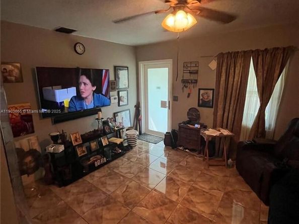 1733 NW 40th Street, Miami FL 33142