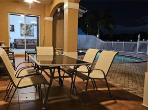 16074 SW 62nd St, Miami FL 33193