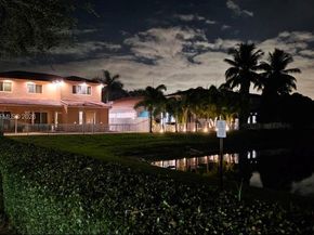 16074 SW 62nd St, Miami FL 33193