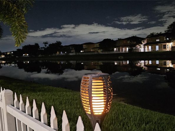 16074 SW 62nd St, Miami FL 33193