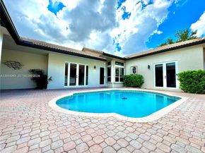 280 SW 167th Ave, Pembroke Pines FL 33027