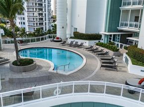 900 Brickell Key Blvd 1403, Miami FL 33131