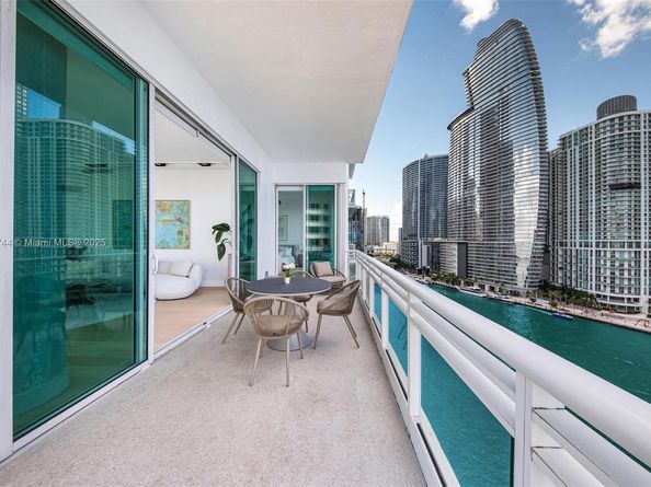 900 Brickell Key Blvd 1403, Miami FL 33131