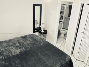 422 NW 25th Ct, Miami FL 33125