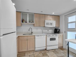 240 Galen Dr 314, Key Biscayne FL 33149