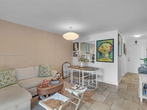 240 Galen Dr 314, Key Biscayne FL 33149