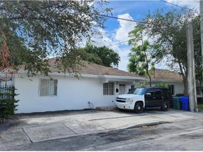 580-590 NW 58th St, Miami FL 33127