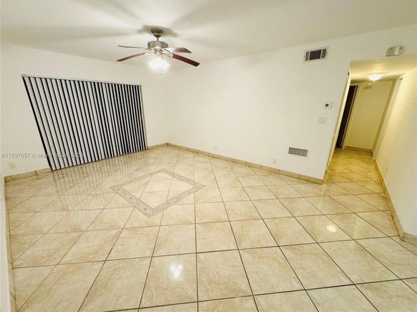3129 Oakland Shores Dr A105, Oakland Park FL 33309