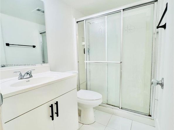 3129 Oakland Shores Dr A105, Oakland Park FL 33309