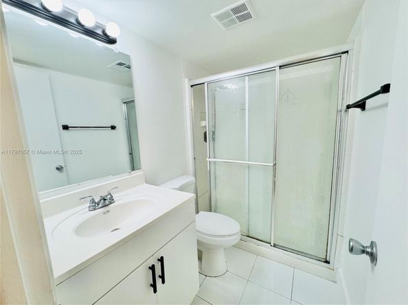 3129 Oakland Shores Dr A105, Oakland Park FL 33309