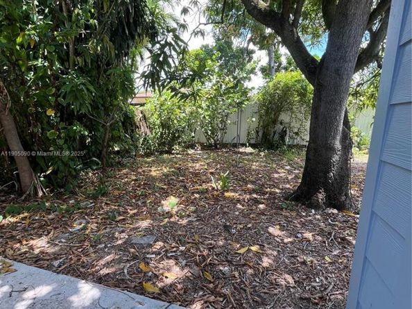 2331 NW 55th Ter, Miami FL 33142