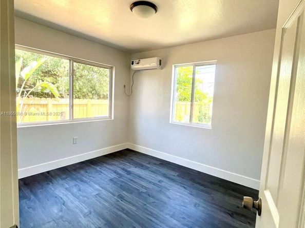 2331 NW 55th Ter, Miami FL 33142