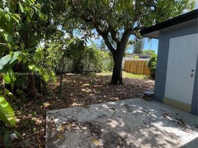 2331 NW 55th Ter, Miami FL 33142