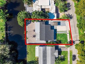 300 SW 11th Ct, Fort Lauderdale FL 33315