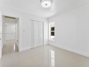 300 SW 11th Ct, Fort Lauderdale FL 33315