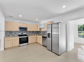 300 SW 11th Ct, Fort Lauderdale FL 33315