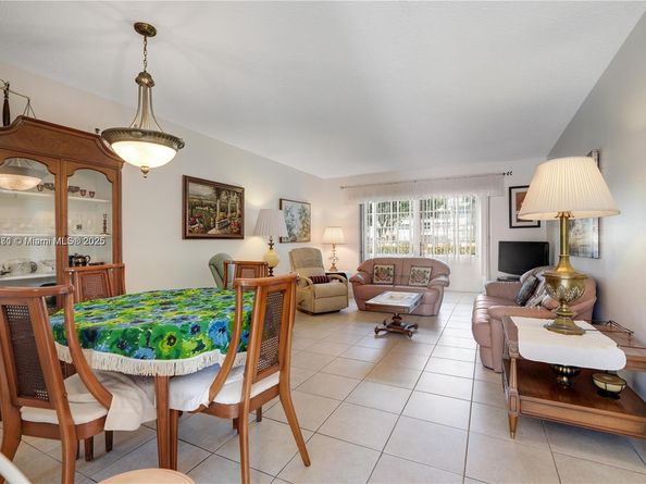 4431 NW 16th St H109, Lauderhill FL 33313