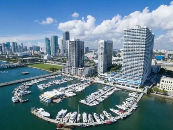 1717 N Bayshore Dr A3451, Miami FL 33132