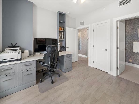33 N Shore Dr 33, Miami Beach FL 33141