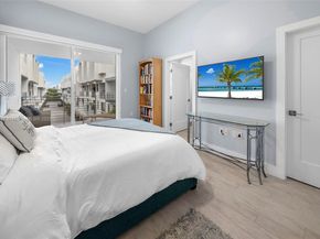 33 N Shore Dr 33, Miami Beach FL 33141