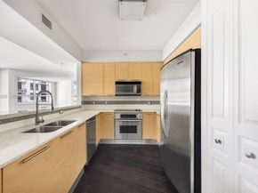 350 SE 2nd St 870, Fort Lauderdale FL 33301