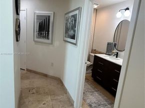 9055 SW 73 Ct 809, Miami FL 33156