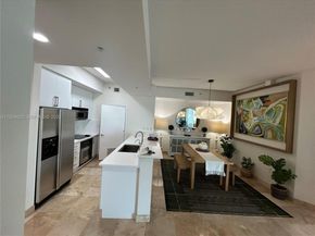 9055 SW 73 Ct 809, Miami FL 33156