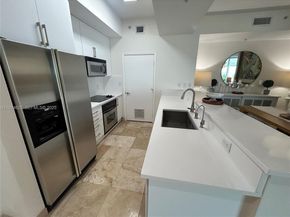9055 SW 73 Ct 809, Miami FL 33156