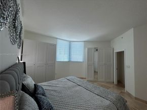 9055 SW 73 Ct 809, Miami FL 33156