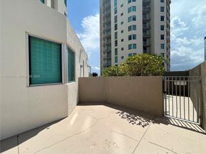 9055 SW 73 Ct 809, Miami FL 33156