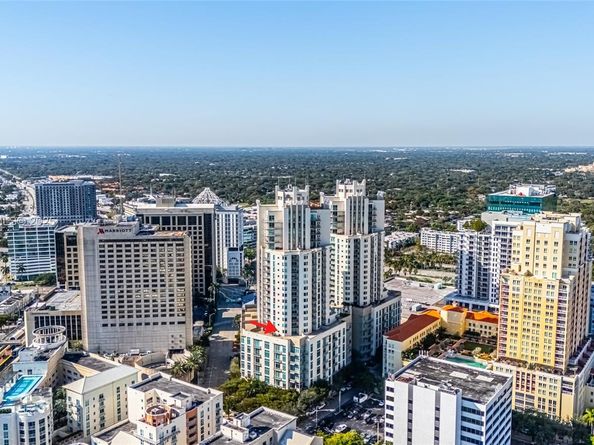 9055 SW 73 Ct 809, Miami FL 33156