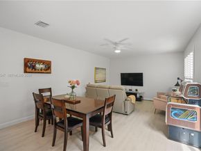 9127 SW 171st Ct, Miami FL 33196