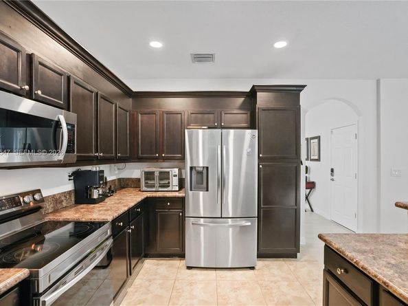 9127 SW 171st Ct, Miami FL 33196