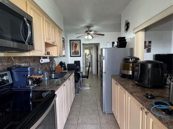 71 NW 76th St