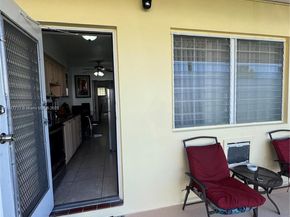 71 NW 76th St 5, Miami FL 33150