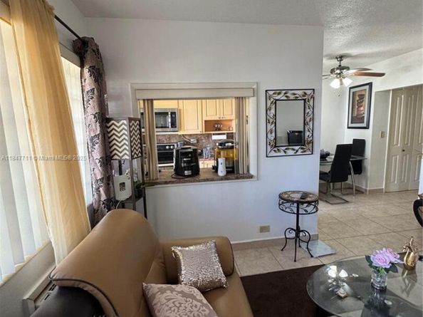 71 NW 76th St 5, Miami FL 33150
