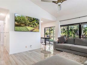 7101 NW 40th St, Coral Springs FL 33065