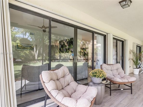 7101 NW 40th St, Coral Springs FL 33065