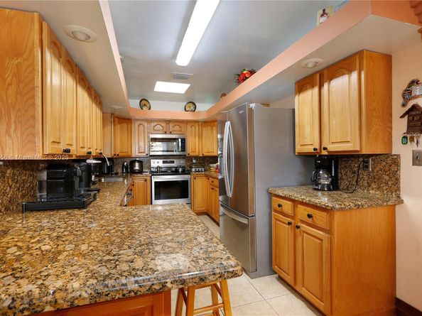 19491 SW 121st Ave, Miami FL 33177