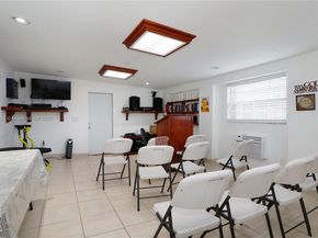 19491 SW 121st Ave, Miami FL 33177