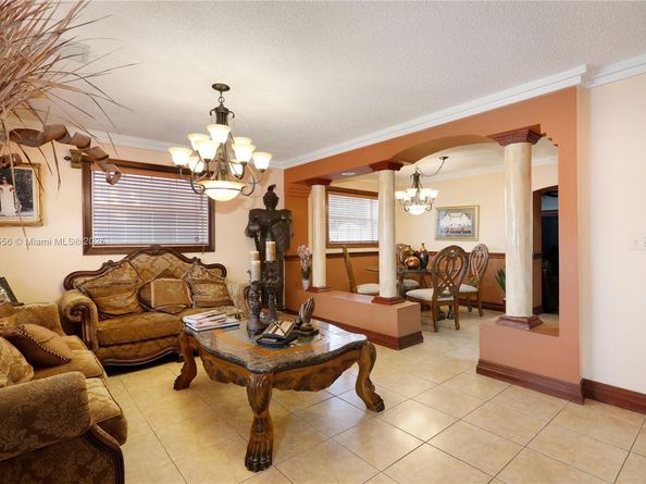 19491 SW 121st Ave, Miami FL 33177