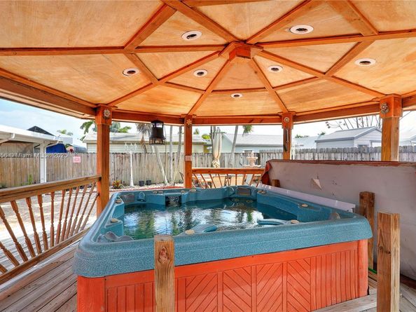 19491 SW 121st Ave, Miami FL 33177