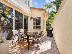 78 Stoney Dr, Palm Beach Gardens FL 33410